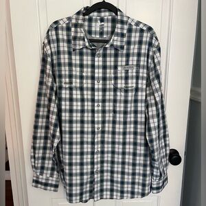 Field & Stream Fishing/Hiking Vented Button Down Shirt